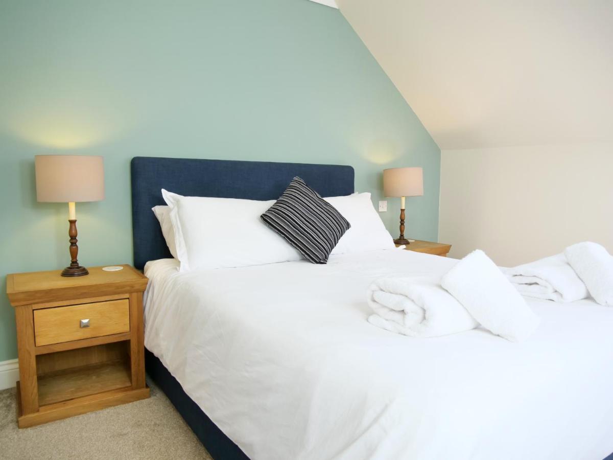 Ellingham Self-Catering Cottages Saint Peter Port Екстер'єр фото