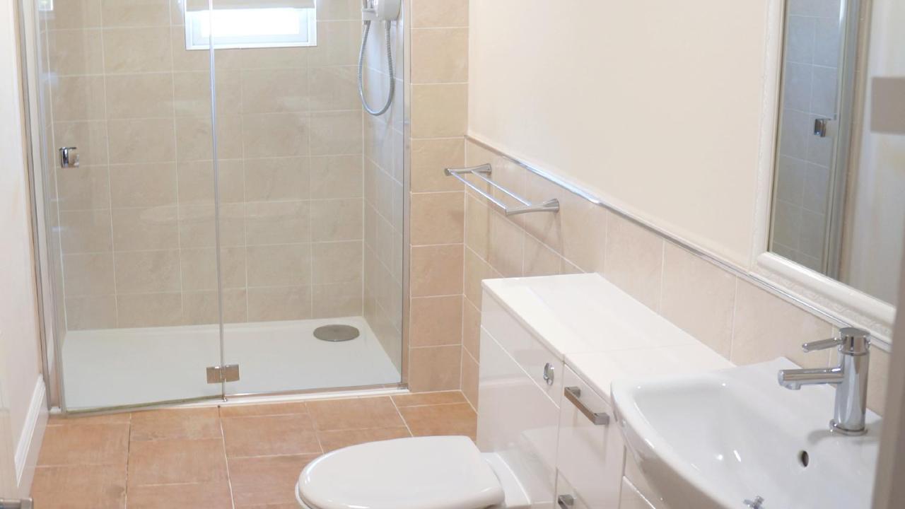 Ellingham Self-Catering Cottages Saint Peter Port Екстер'єр фото