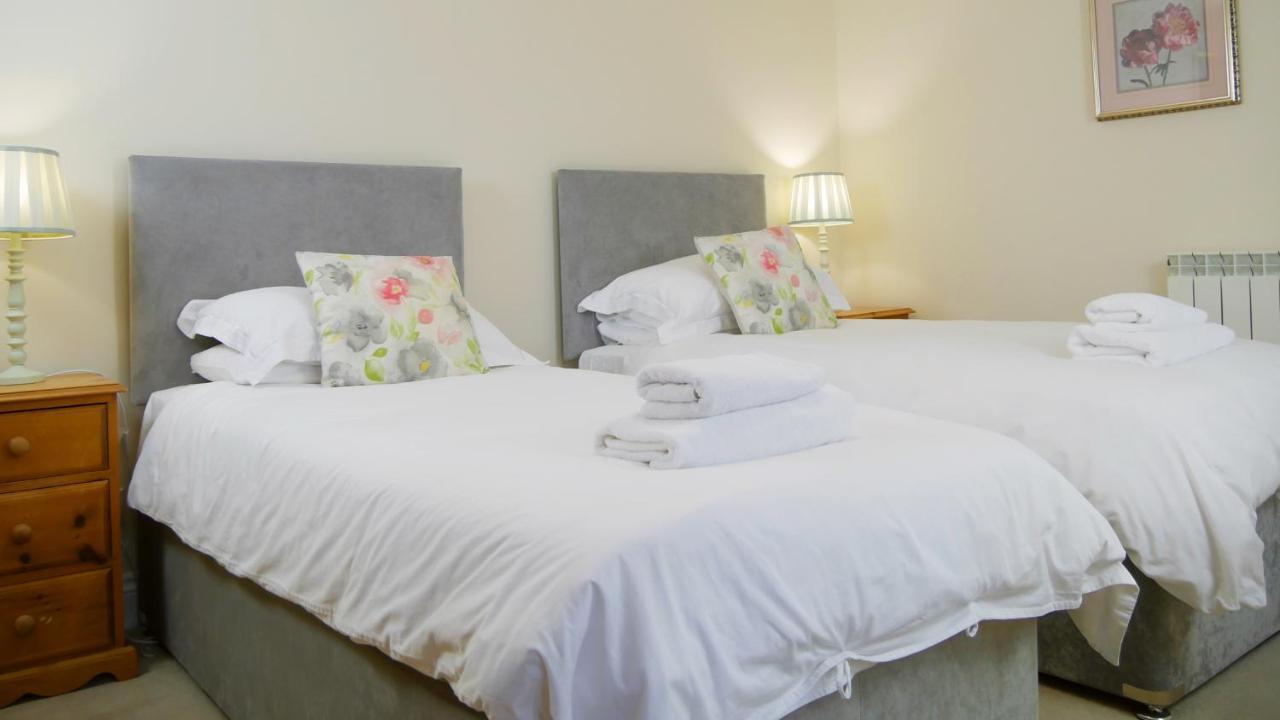 Ellingham Self-Catering Cottages Saint Peter Port Екстер'єр фото