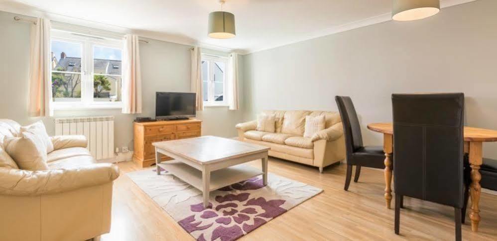 Ellingham Self-Catering Cottages Saint Peter Port Екстер'єр фото