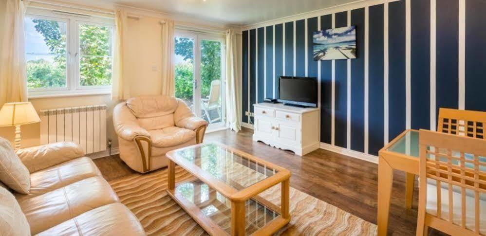 Ellingham Self-Catering Cottages Saint Peter Port Екстер'єр фото