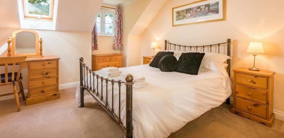 Ellingham Self-Catering Cottages Saint Peter Port Екстер'єр фото