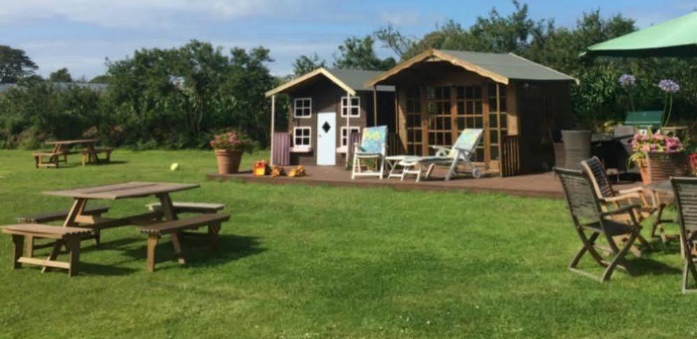 Ellingham Self-Catering Cottages Saint Peter Port Екстер'єр фото